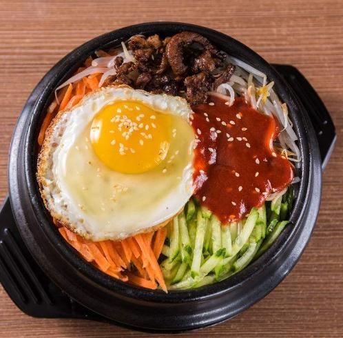 韩釜石锅拌饭加盟