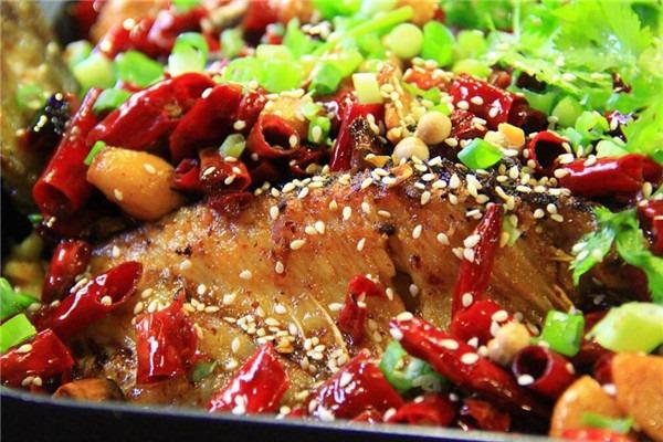 串福居江边渔火加盟