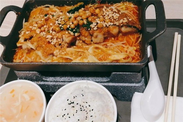 五骨烤鱼饭加盟