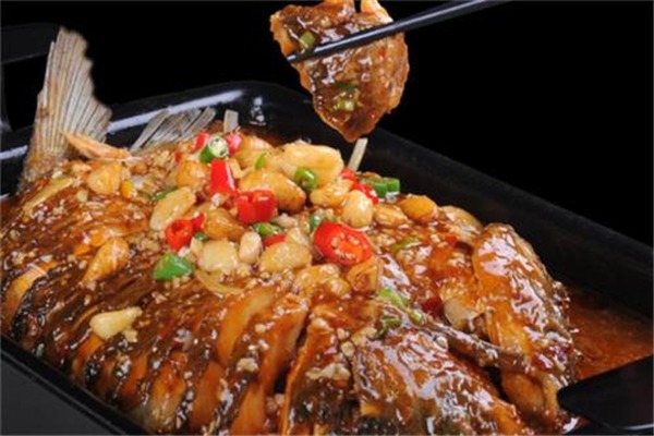 俏吧妺烤鱼加盟