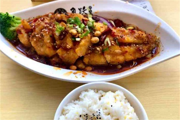 鱼跃烤鱼饭加盟