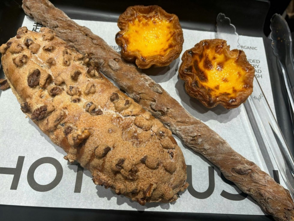 趁热集合面包