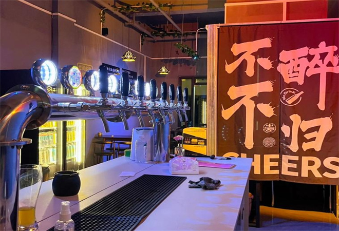 318号公路精酿酒馆加盟 318号公路精酿酒馆加盟
