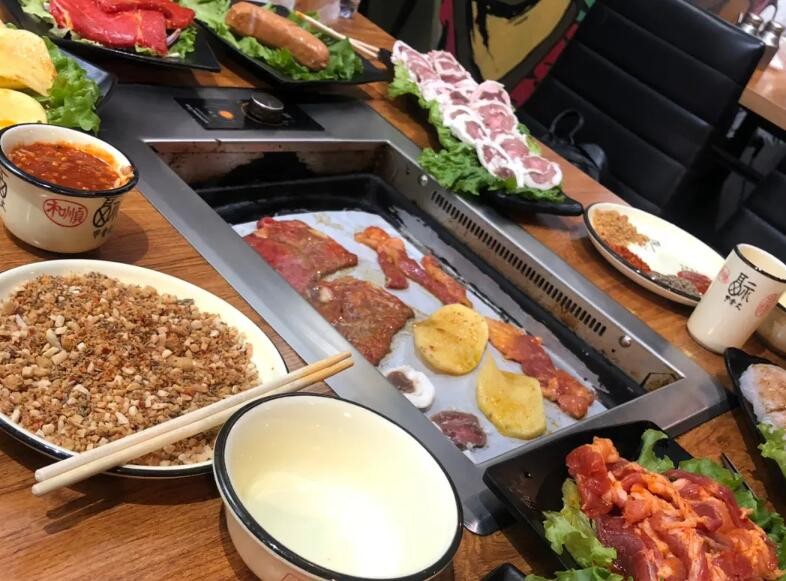 牛十三烤肉小酒馆加盟