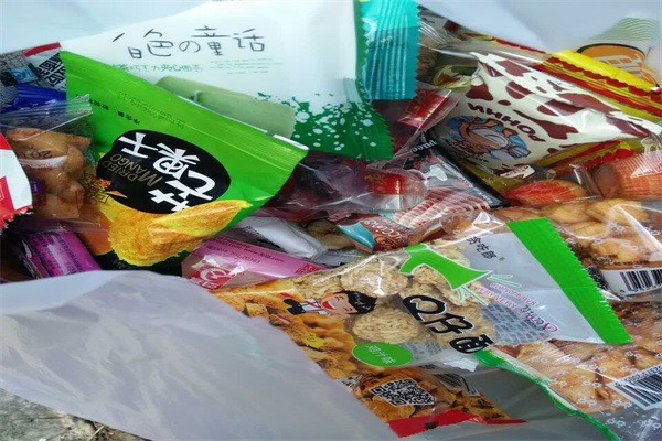 零食新语加盟