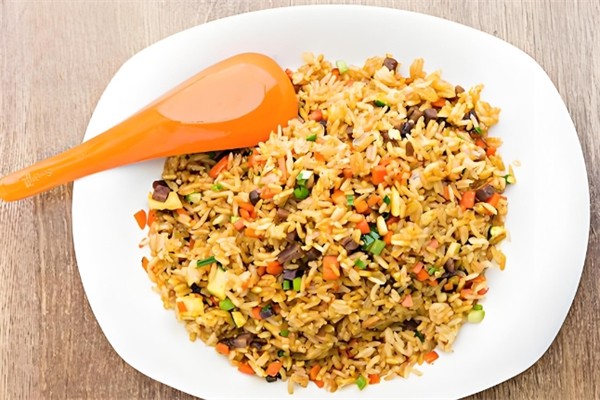 阿岳炒饭加盟