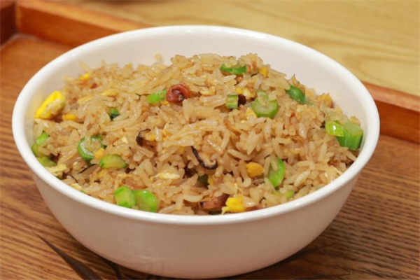 一人罐易拉罐炒饭加盟