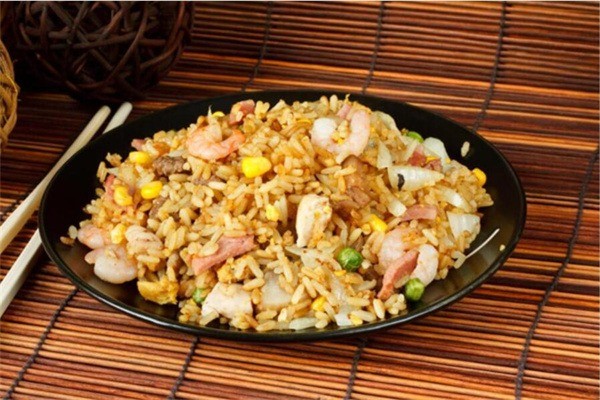 九品海鲜炒饭加盟