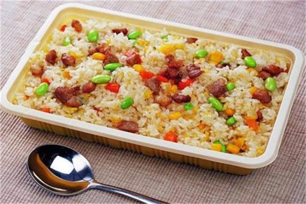 小盒子炒饭加盟
