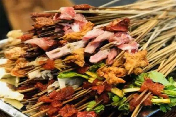 原谅小串串串香加盟