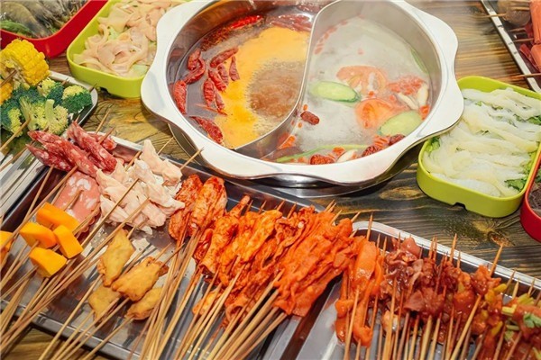 红红串串香火锅快餐加盟
