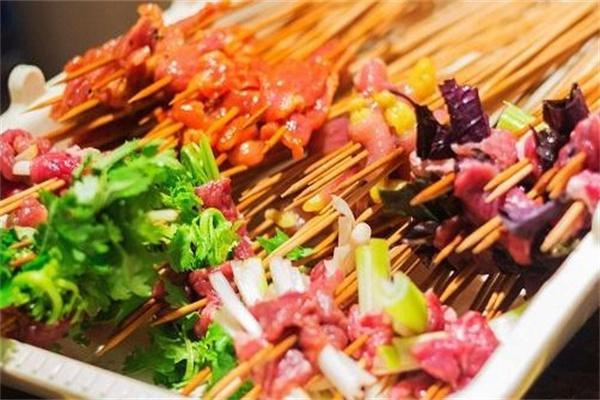 露渝香火锅串串加盟