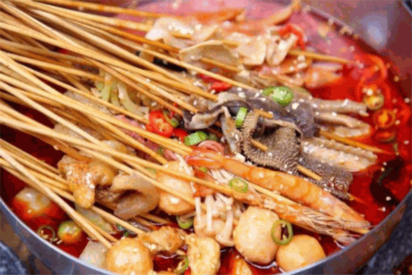 雷记砂锅串串香加盟