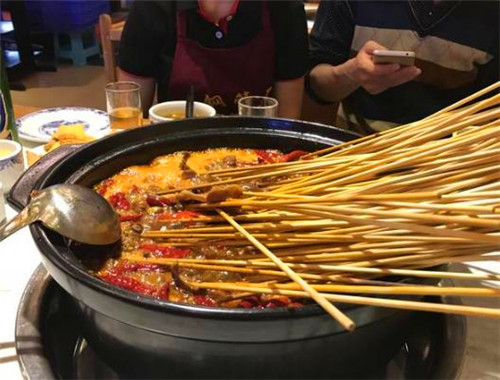 聚友串串香加盟