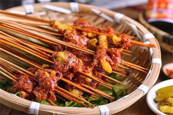 佐记串串香加盟