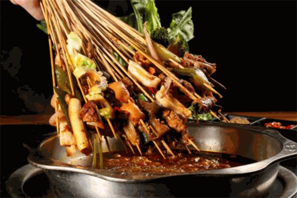 容麽麽串串香加盟