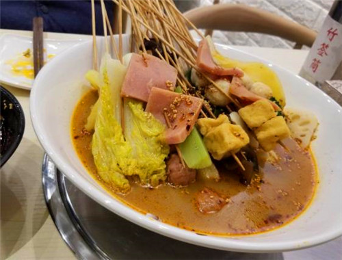 啊咻冷锅串串加盟