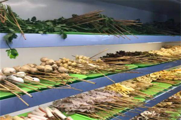 冯记天府麻辣串加盟