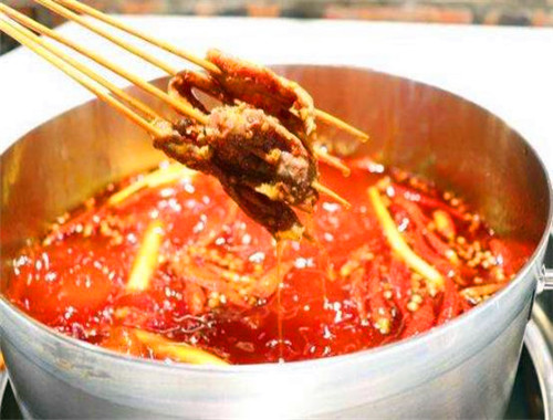 嘿舌尖李记串串香加盟