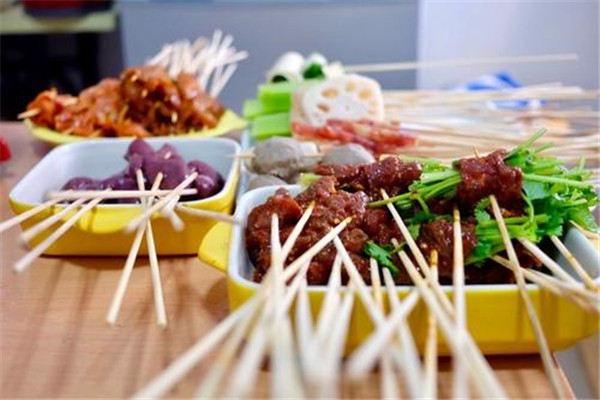 耍串牛肉串串香加盟