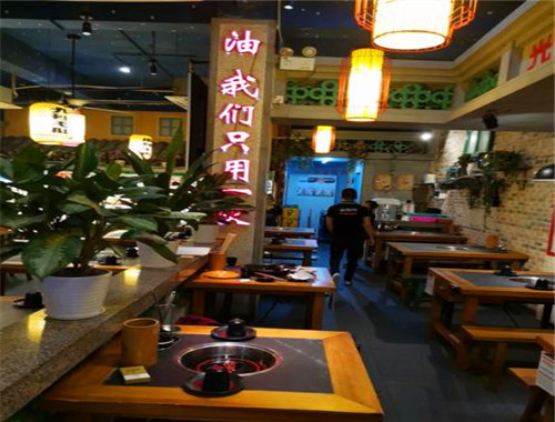 老签门小郡肝串串香加盟