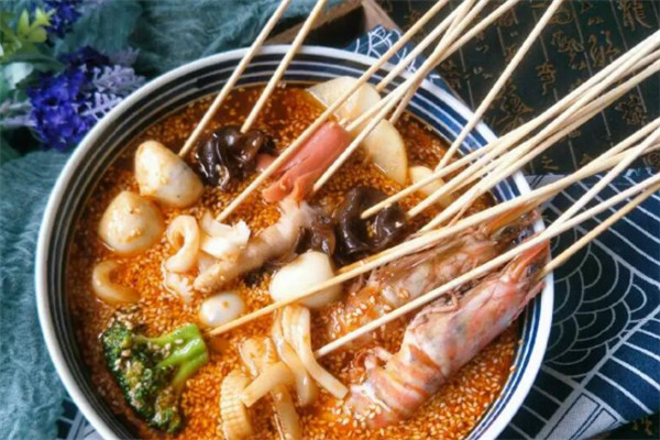 八零后冷锅串串加盟