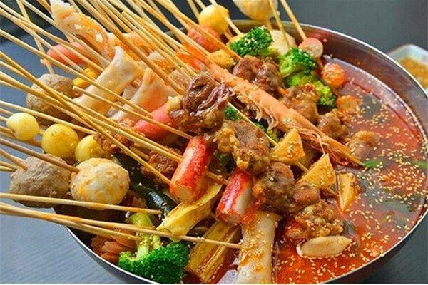 撸串英雄串串香加盟