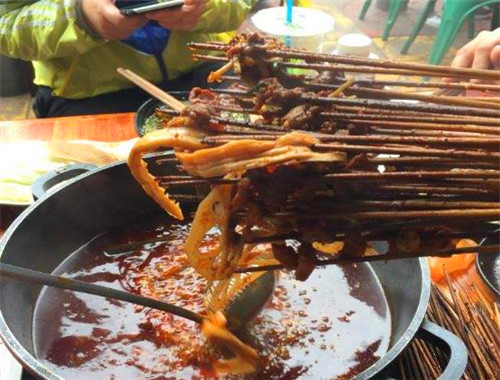 对嘴串串香加盟