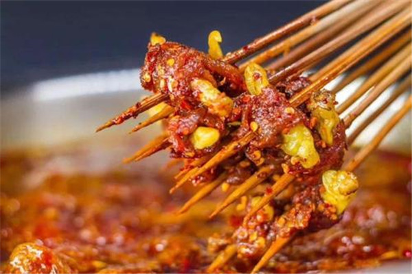 龙巴适串串香加盟