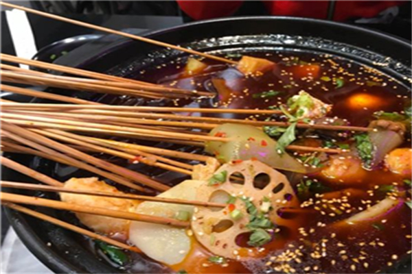 十八子冷锅串串香加盟