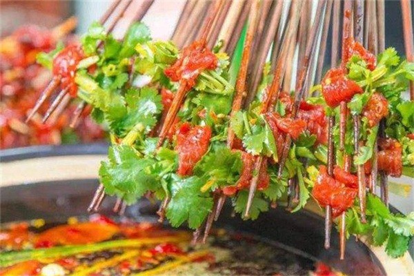 不差签串串香加盟